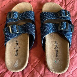 Minnetonka Strappy Slide Sandals - sz 8